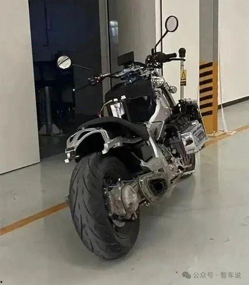 最新款摩托车爆料,全新款摩托车惊艳亮相,性能与设计双升级 第3张 最新款摩托车爆料,全新款摩托车惊艳亮相,性能与设计双升级 第3张