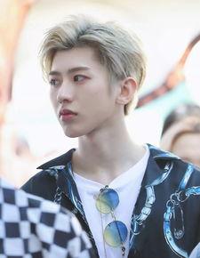 蔡徐坤最新爆料时间,揭秘背后故事，独家访谈大公开！”